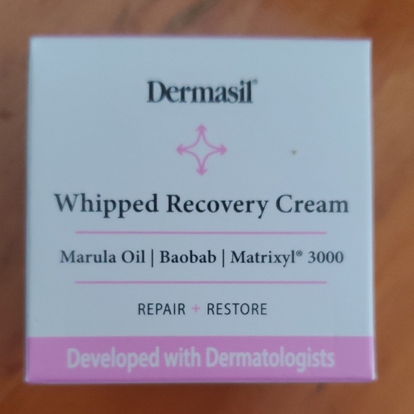 Whipped Recovery Cream 1.7oz (50ml) - Pink and White Box - Picture 2 of 9